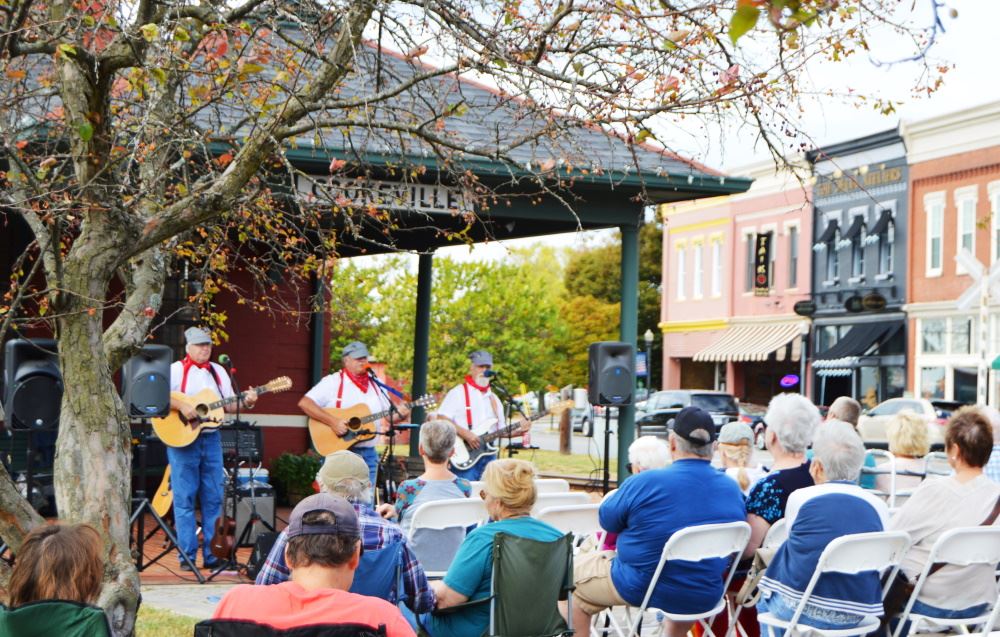 Ridin the Rails perform during a Brown Bag Lunch Concert at the Cookeville Depot
