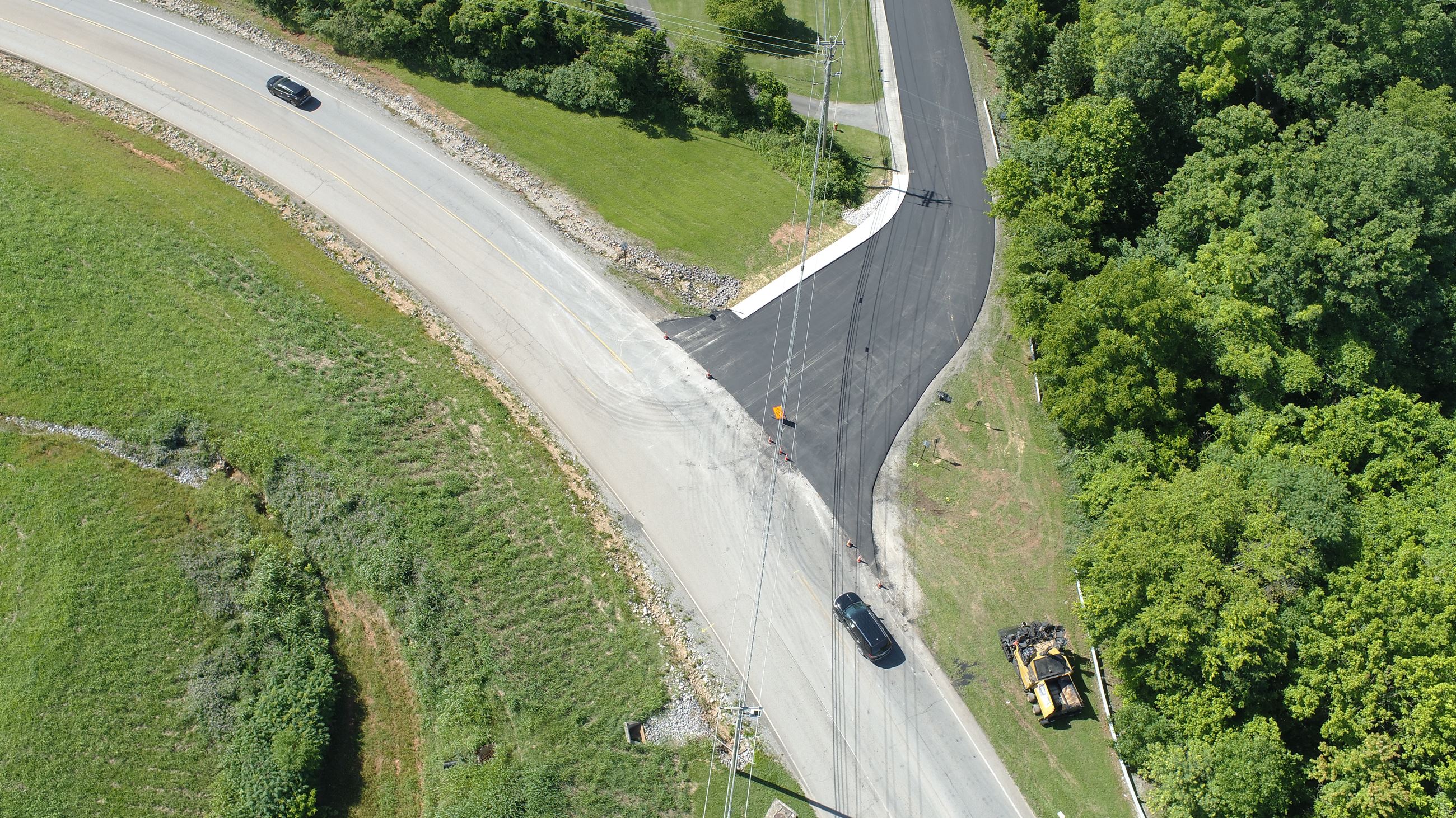 S Maple Ave Right-Turn Lane